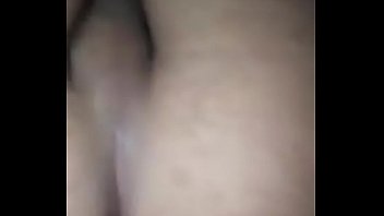 novinho 18 anos mostrando a bunda e se masturbando